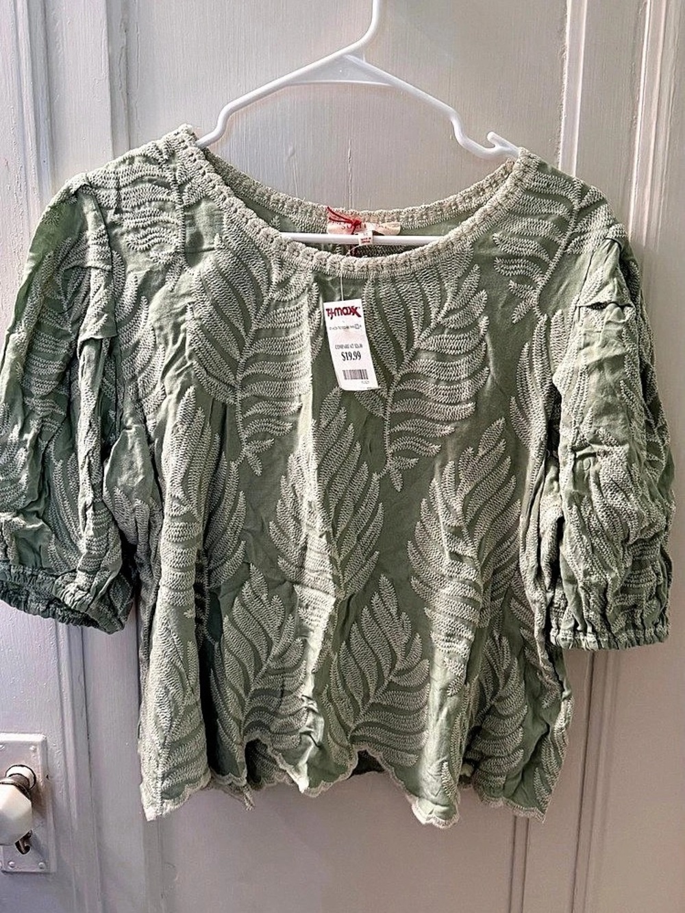 Solitaire Green Embroidered Palm Leaf Puff Sleeve Blouse Green & White Medium